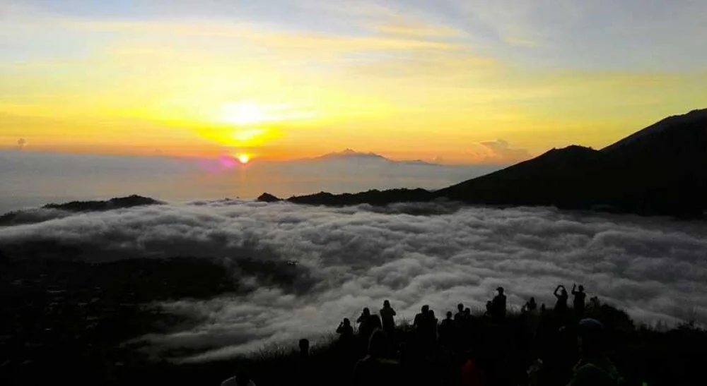 Mount Batur Sunrise Trekking and 2 Hours Treatment SPA Package